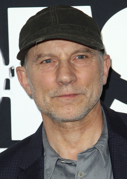 Simon McBurney photo