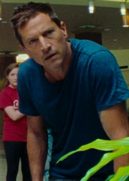 Simon Rex photo