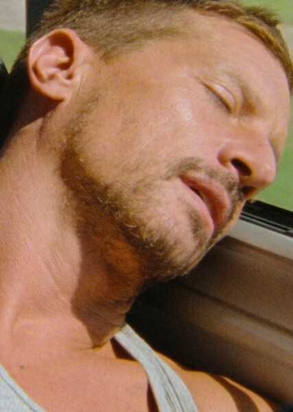 Simon Rex photo