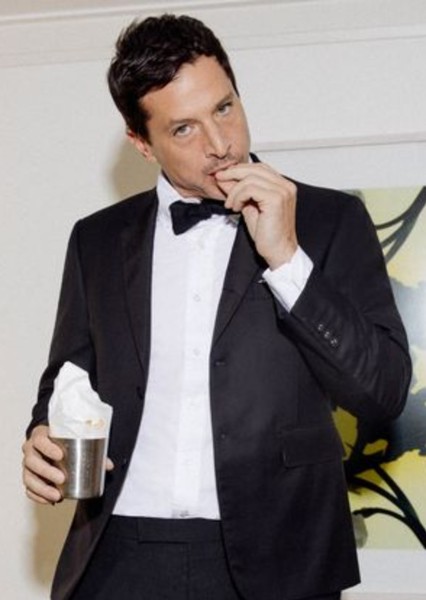 Simon Rex photo