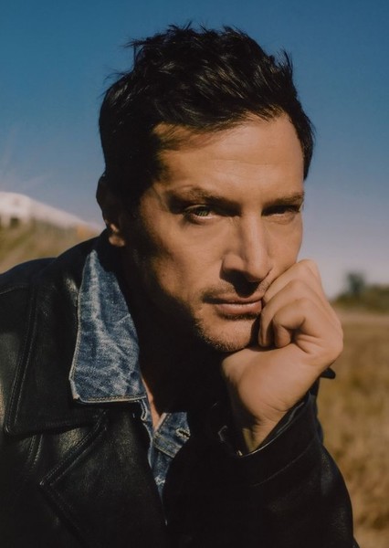 Simon Rex photo