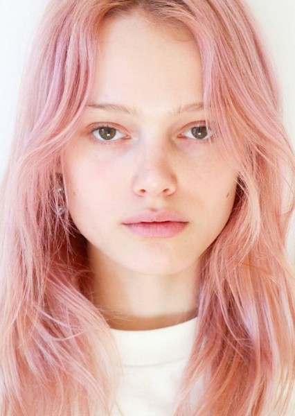 Simona Ksenia Kust photo