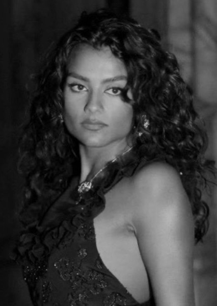 Simone Ashley photo