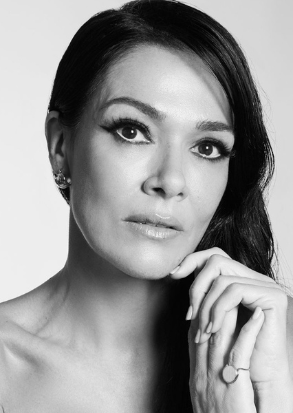 Simone Kessell photo