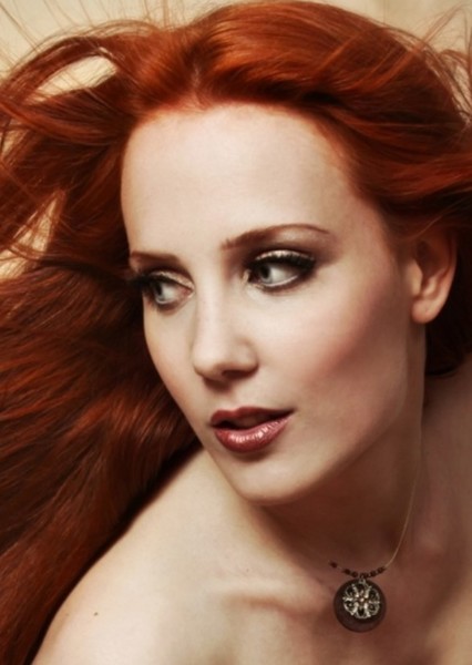 Simone Simons photo