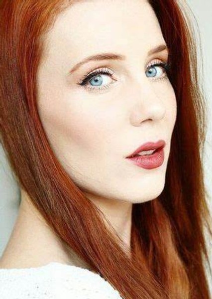 Simone Simons photo