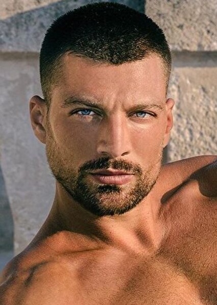 Simone Susinna photo