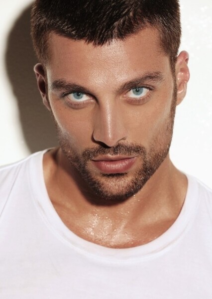 Simone Susinna photo