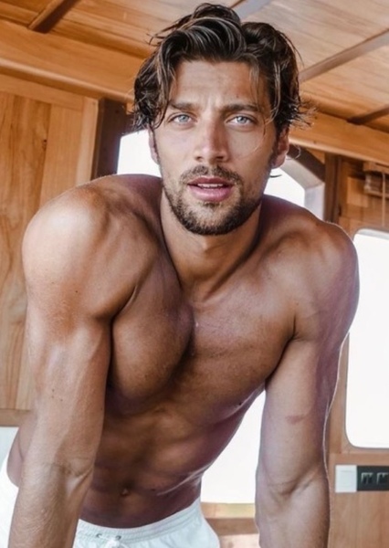 Simone Susinna photo