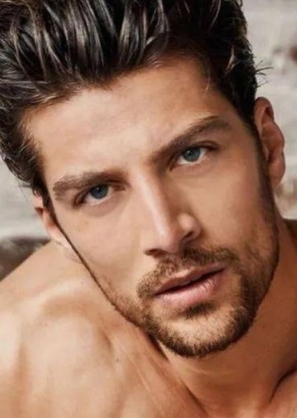 Simone Susinna photo