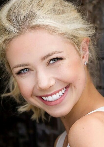 Siobhan Clifford photo