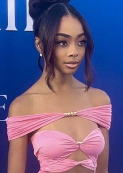 Skai Jackson photo