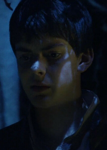 Skandar Keynes photo