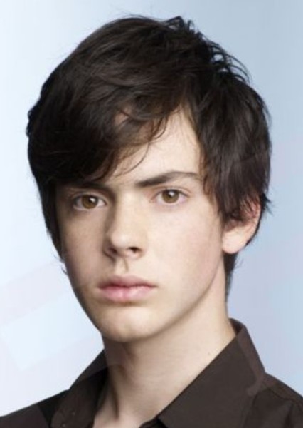 Skandar Keynes photo