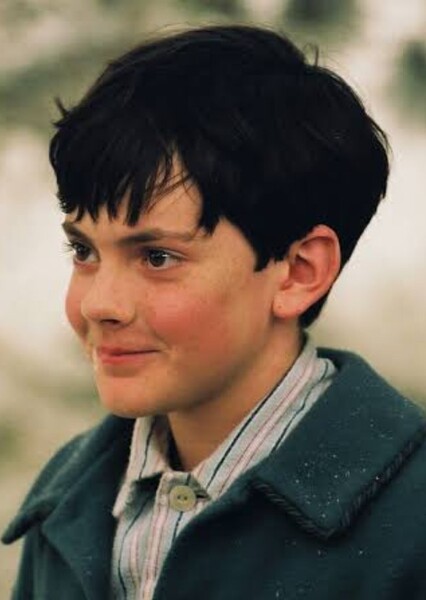 Skander Keynes photo