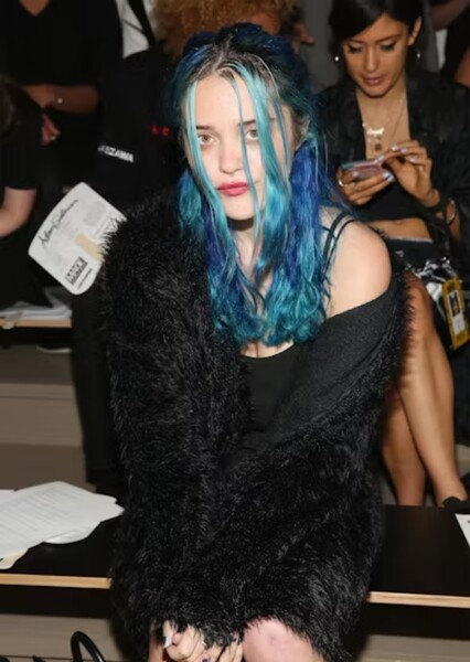 Sky Ferreira photo