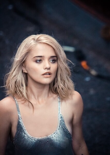 Sky Ferreira photo