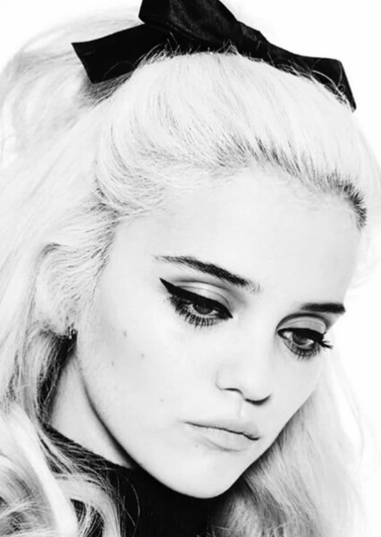 Sky Ferreira photo
