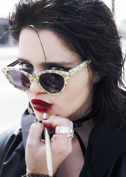 Sky Ferreira photo