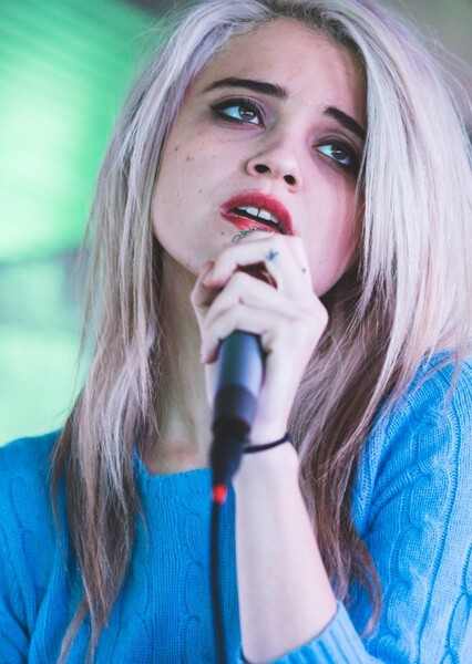 Sky Ferreira photo