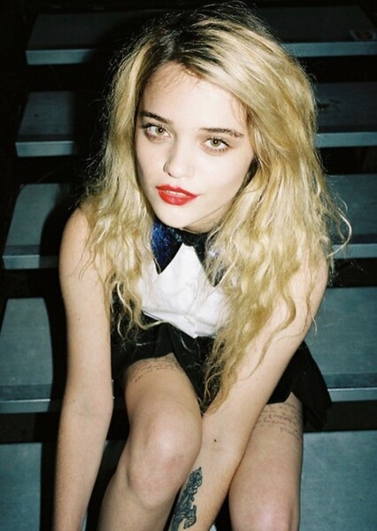 Sky Ferreira photo