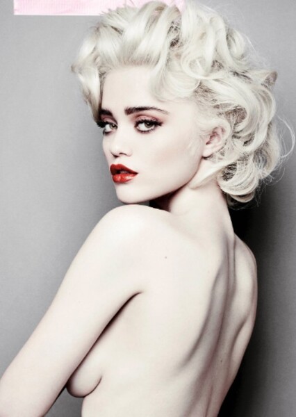 Sky Ferreira photo