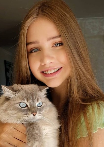 Skyla Jay Carpenter photo