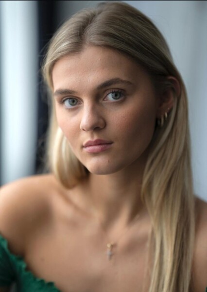 Skylar Dunn