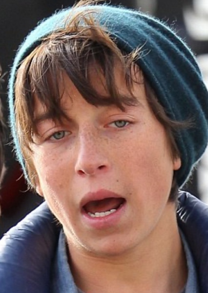 Skyler Gisondo photo