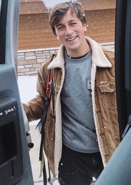 Skyler Gisondo photo