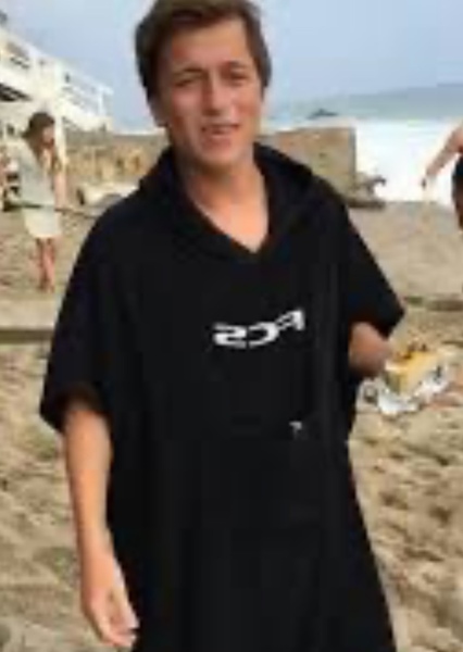Skyler Gisondo photo