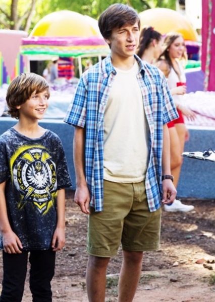 Skyler Gisondo photo