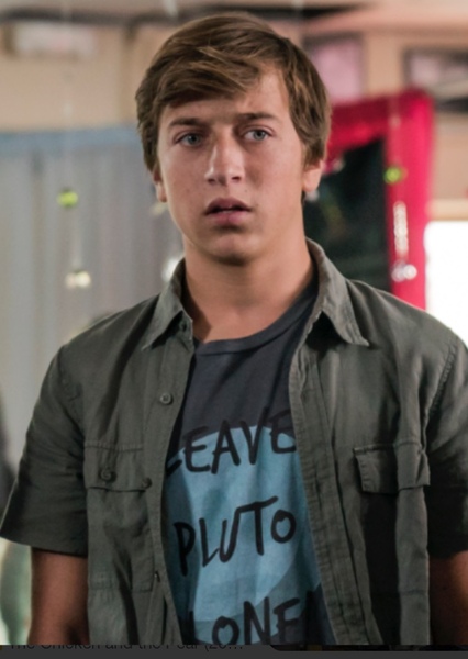 Skyler Gisondo photo