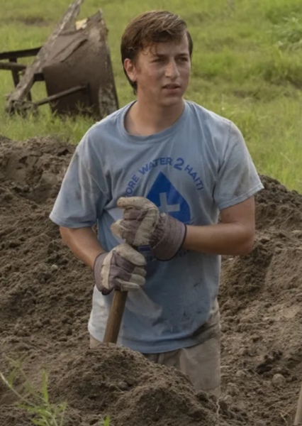 Skyler Gisondo photo