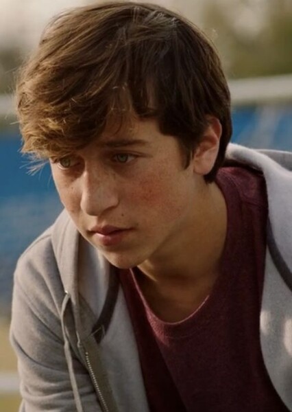 Skyler Gisondo photo