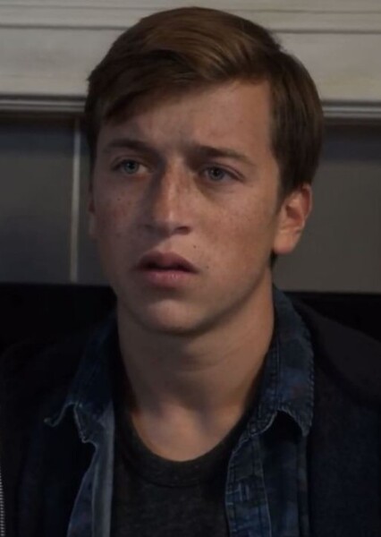 Skyler Gisondo photo