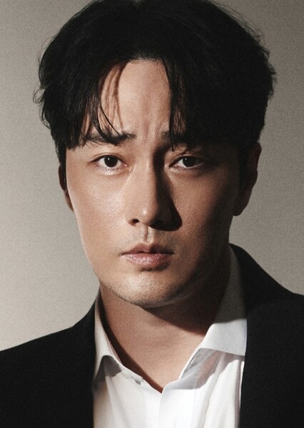 So Ji-sub photo