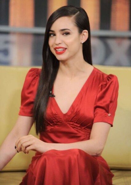 Sofia Carson photo