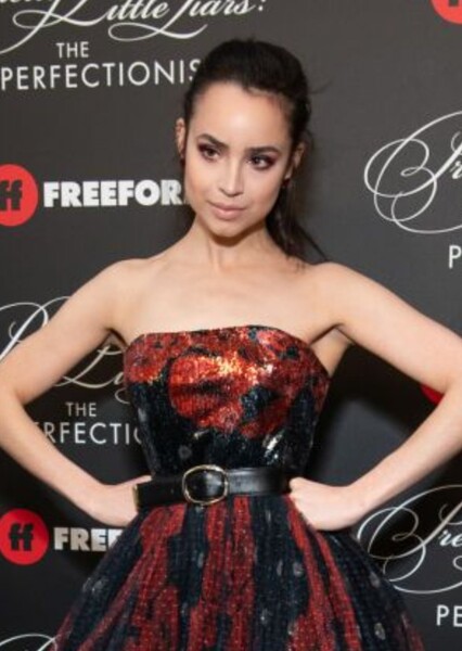Sofia Carson photo