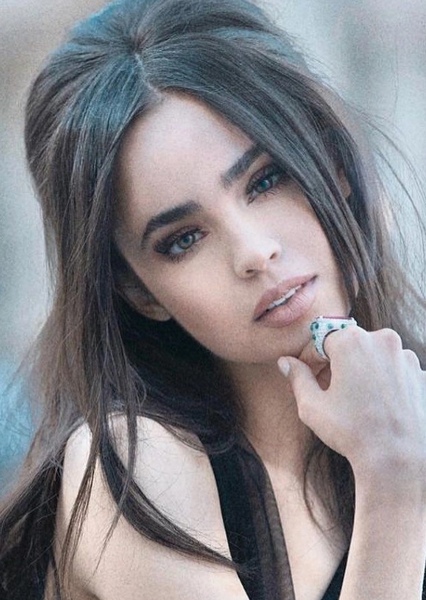 Sofia Carson photo