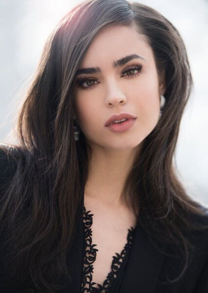 Sofia Carson photo