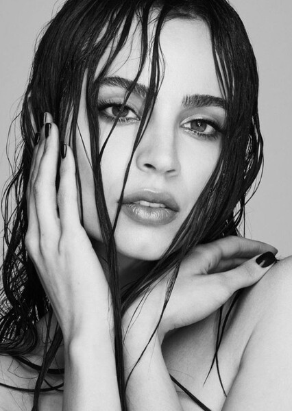 Sofia Carson photo