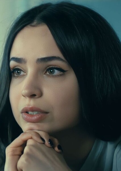 Sofia Carson photo