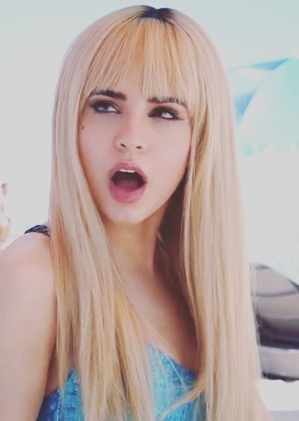 Sofia Carson photo