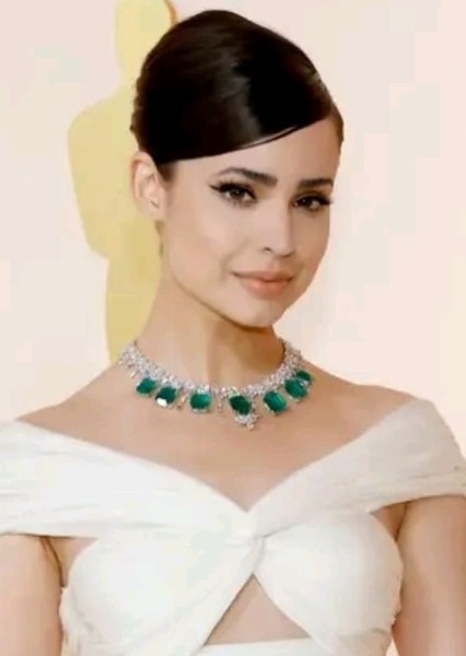 Sofia Carson photo