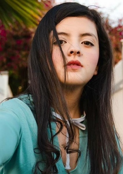 Sofia Chicorelli Serna photo