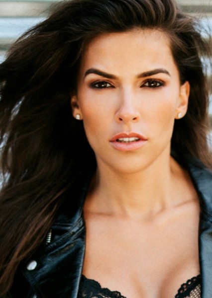 Sofia Pernas photo