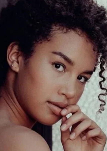 Sofia Wylie photo
