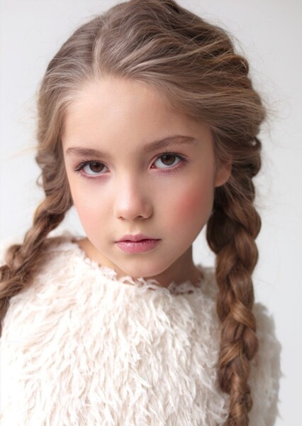 Sofya Ezhova photo