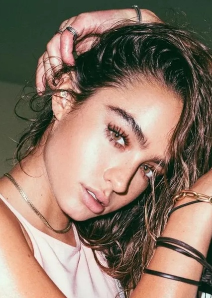 Sommer Ray photo